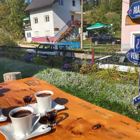 Underwoods Zabljak Guesthouse Dış mekan fotoğraf